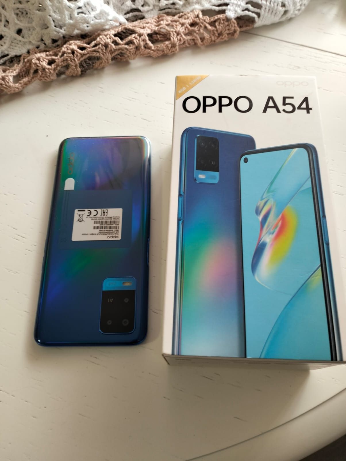 Oppo A54, б/у, в отличном состоянии, без потёртостей