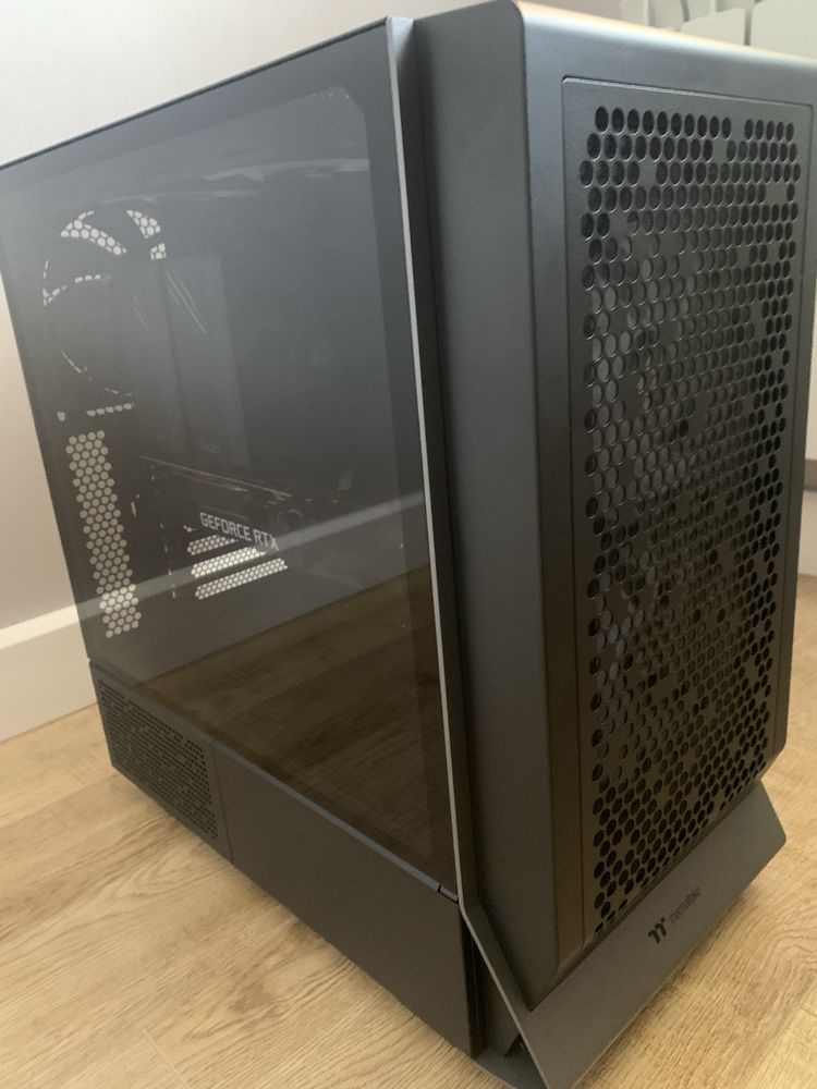 Корпус Thermaltake