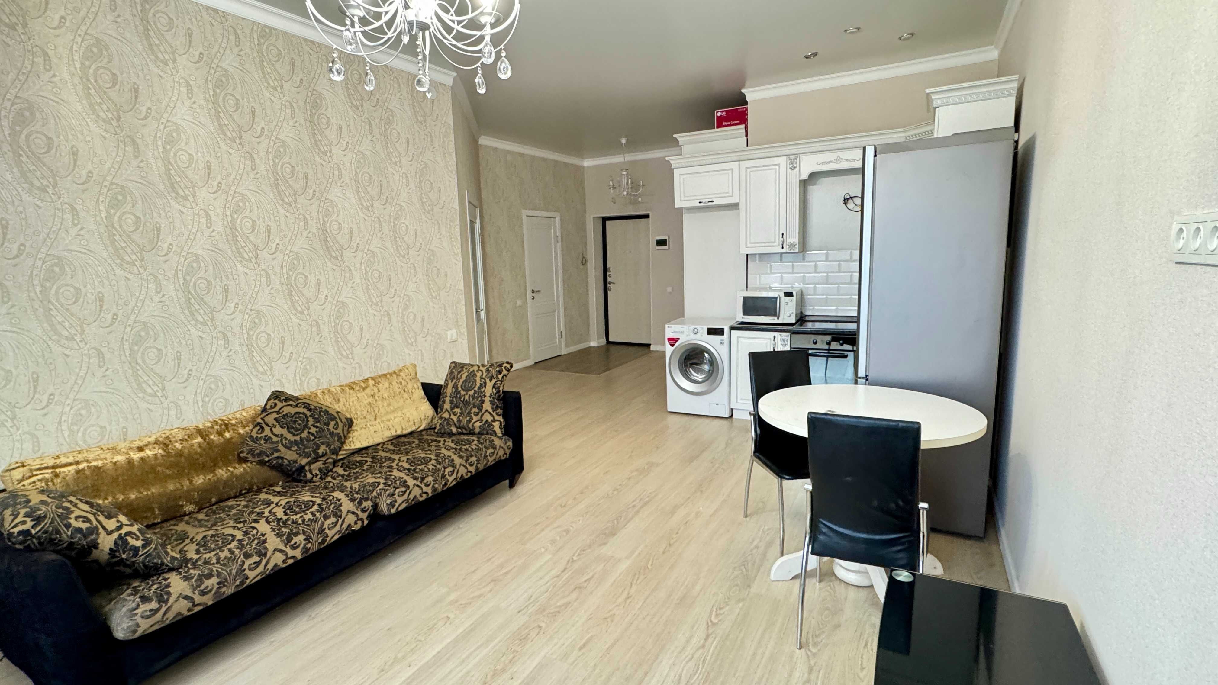 2-комнатная, свежий ремонт, 49 м², ЖК Varlamova, метро 5 мин!