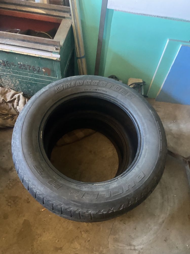 Продам резину летнюю R20