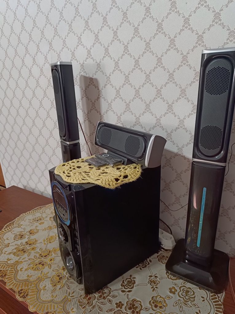 Продам домашний кинотеатр. Новый.