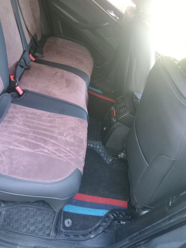 Срочно продам автомобиль BMW  X5  2007 года