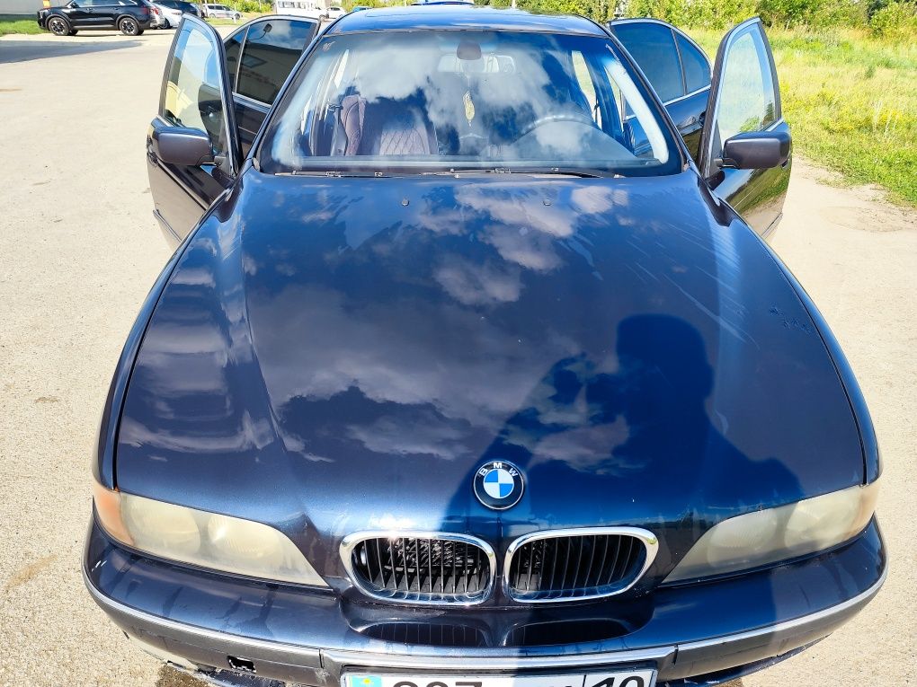 Продается БМВ е39
