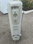 Продам обогреватель Delonghi!