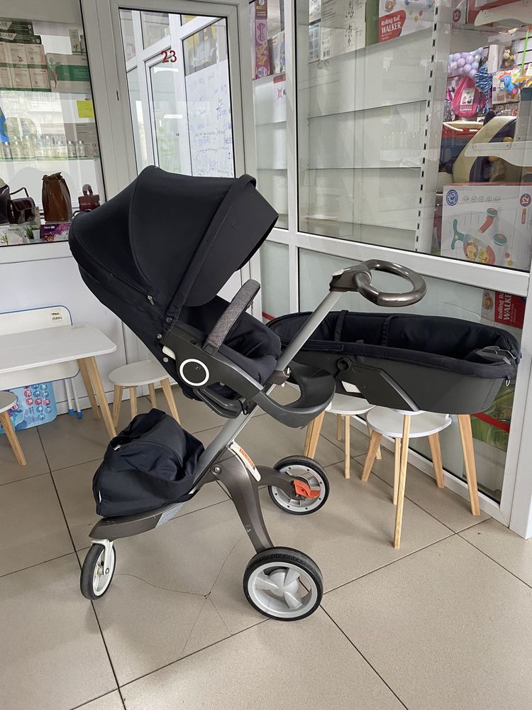 Продам бу коляску Stokke оригинал