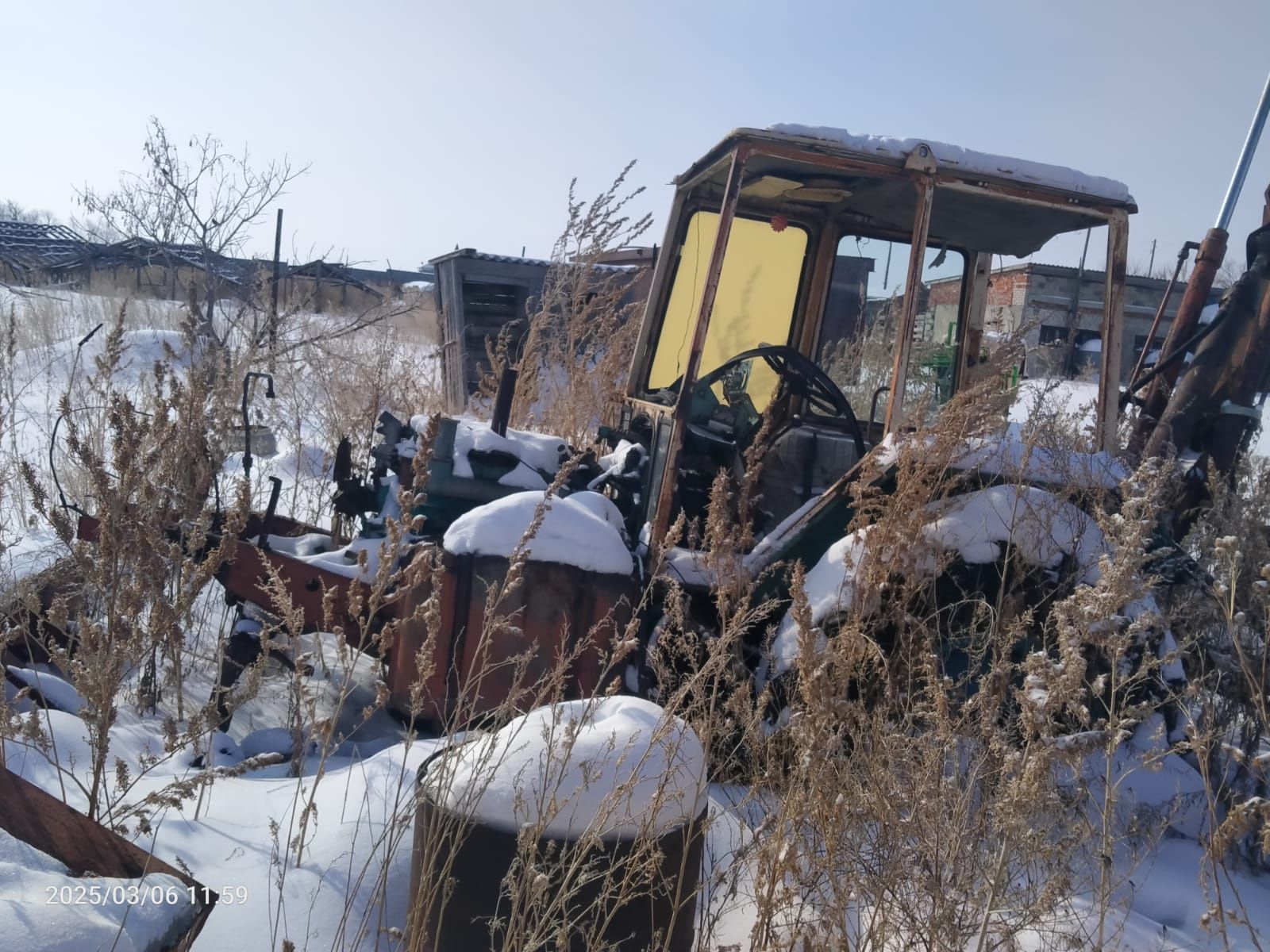 Продам Трактор .