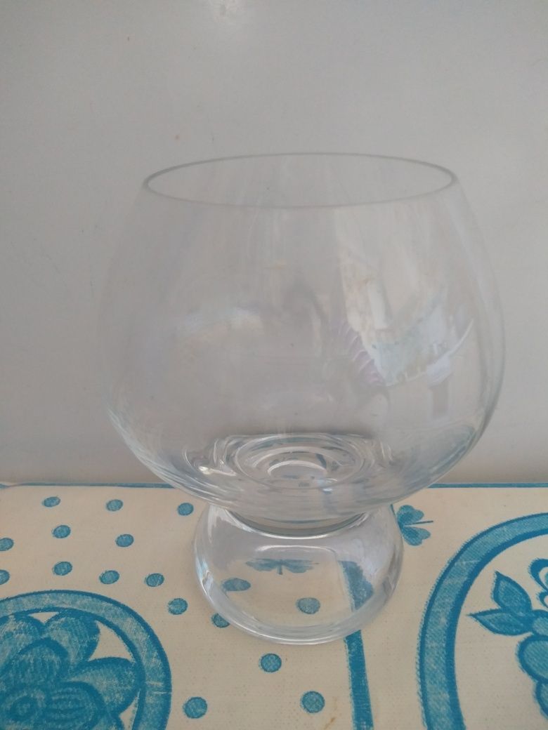 Продам фужеры стеклянные.