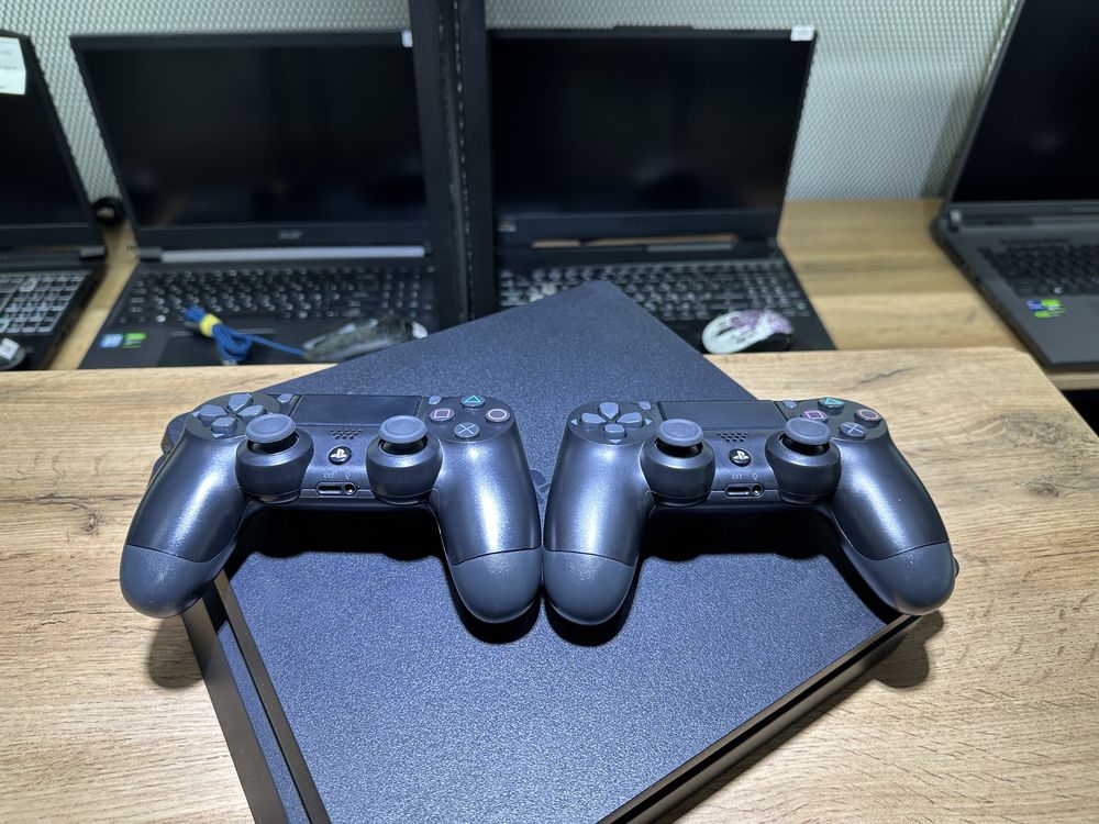 Sony PlayStation 4, Slim 1 TB, версия 12.00, полный комплект,10164/А10