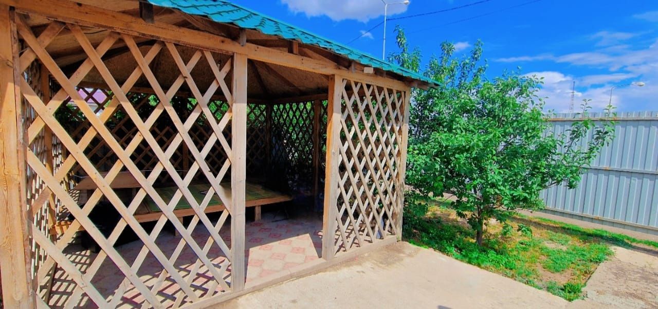 Срочно продам очень уютный теплый дом. Удобное расположение.
