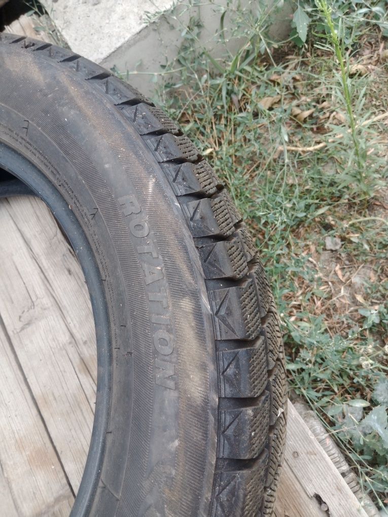 Шины R18 зимние.