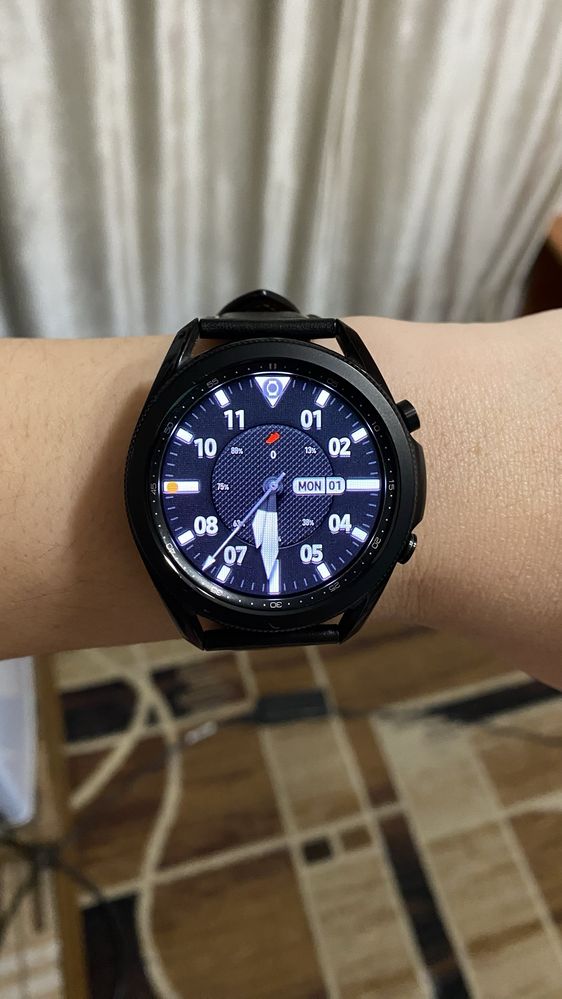Продам смарт часы Apple watch SE и Galaxy watch3