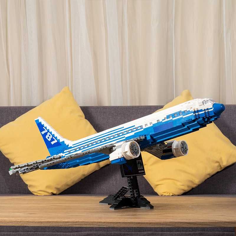 Конструктор Moc 80009 Creators Боинг 787 Дримлайнер 1349 деталей.