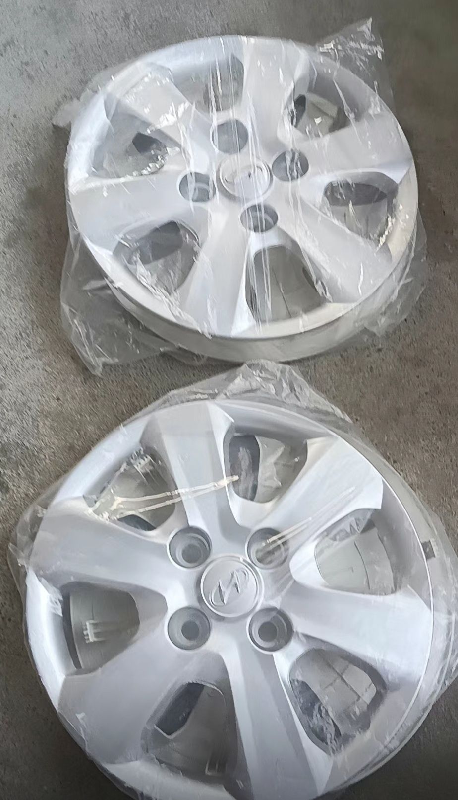 Колпаки Hyundai R15 4x114.3 4шт