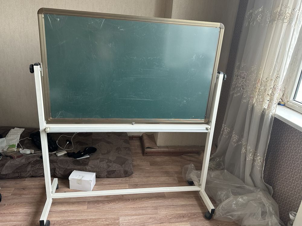 Продам доску почти новую использовали раза 2-3.