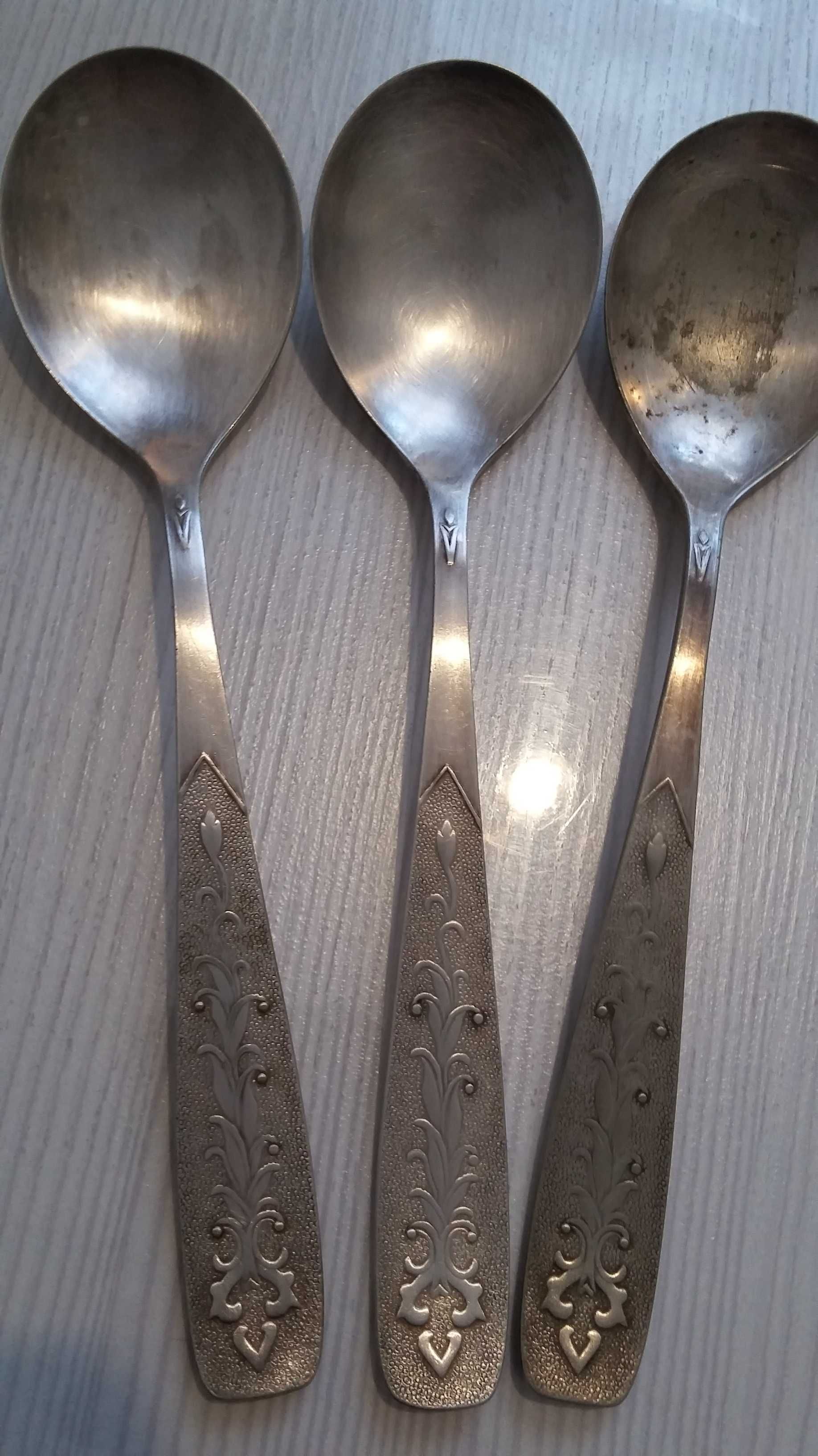 Продаю ложки чайные и столовые мельхиор недорого