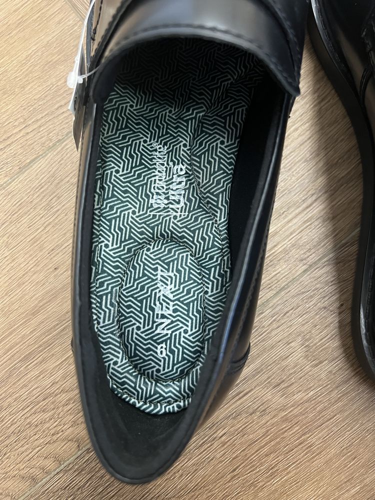 Продам мужские туфли
