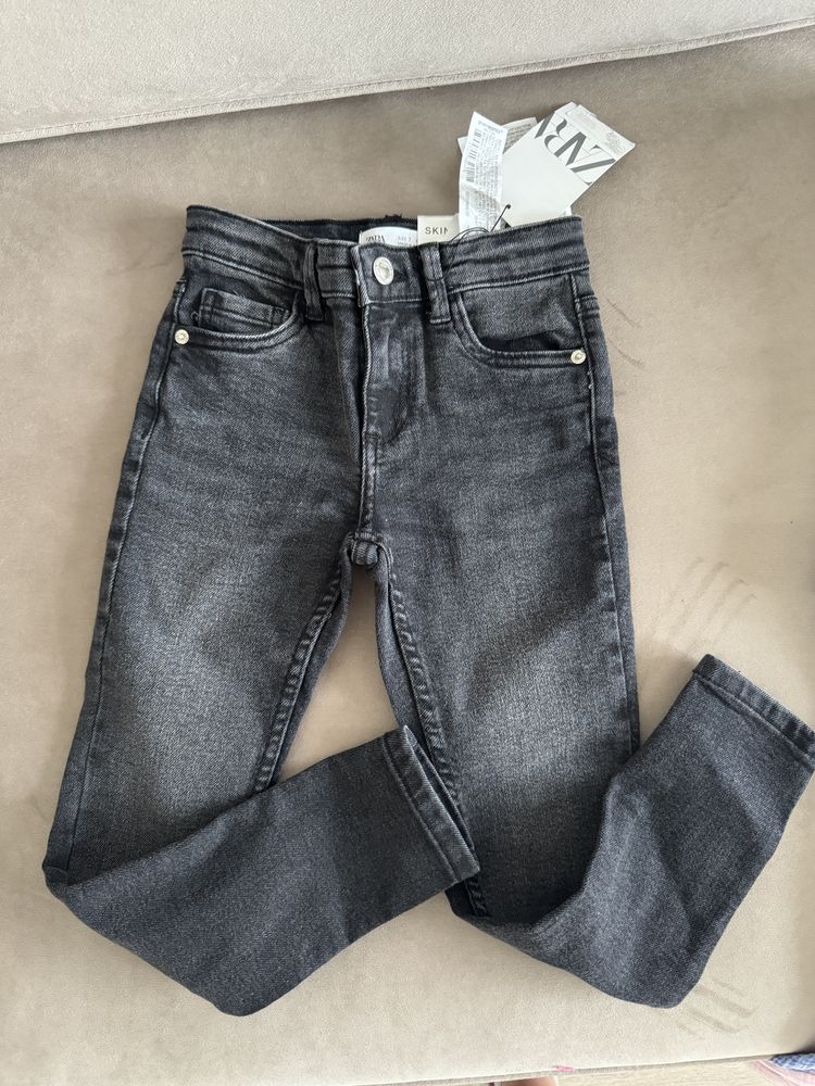 Джинсы для девочки zara
