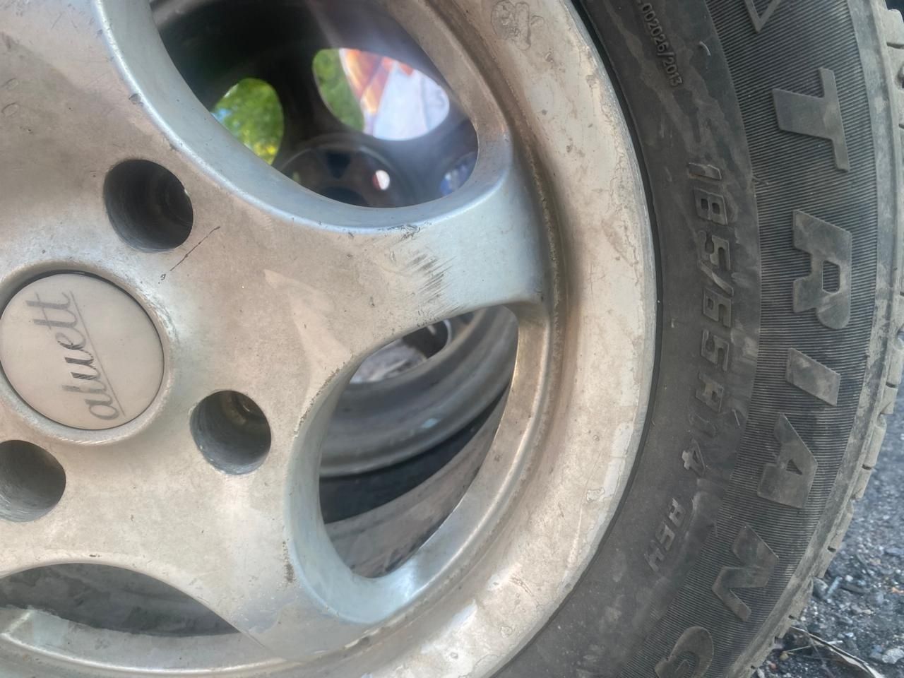 Продам резину 185/65 r14