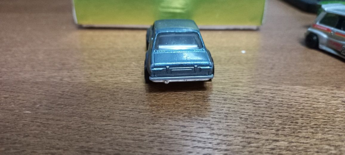 Оригинальные базовые модели игрушечных машин "Hot Wheels"