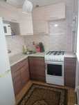 Продам 2 ком квартиру район Бэста