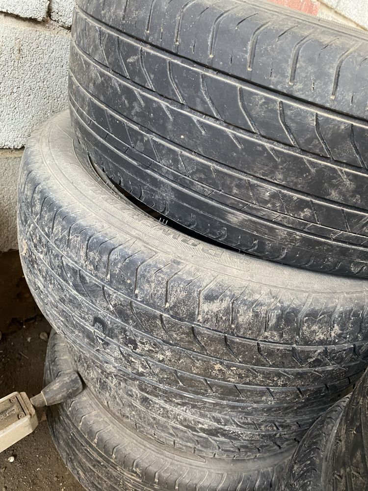 Шины нормальный состаяние 4 пара размер 205/55R16