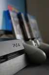 Продам playstation 4 fat
