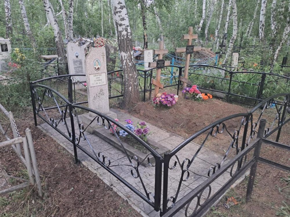 Уборка , благоустройство могил
