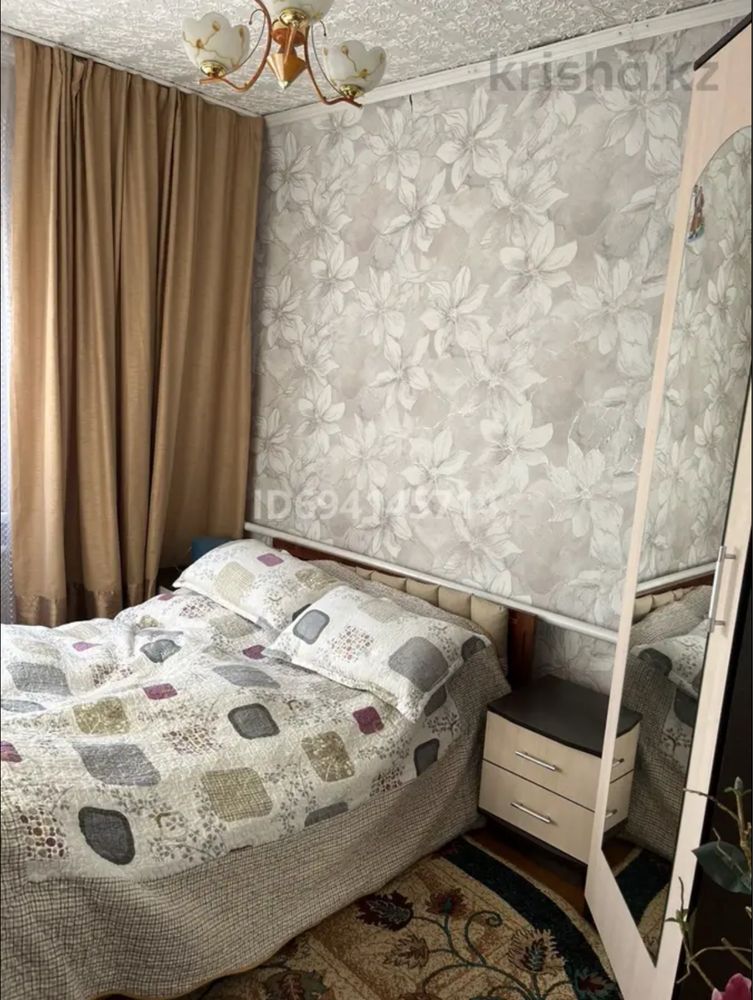Продается шпальный дом с участком, баней и гаражом
