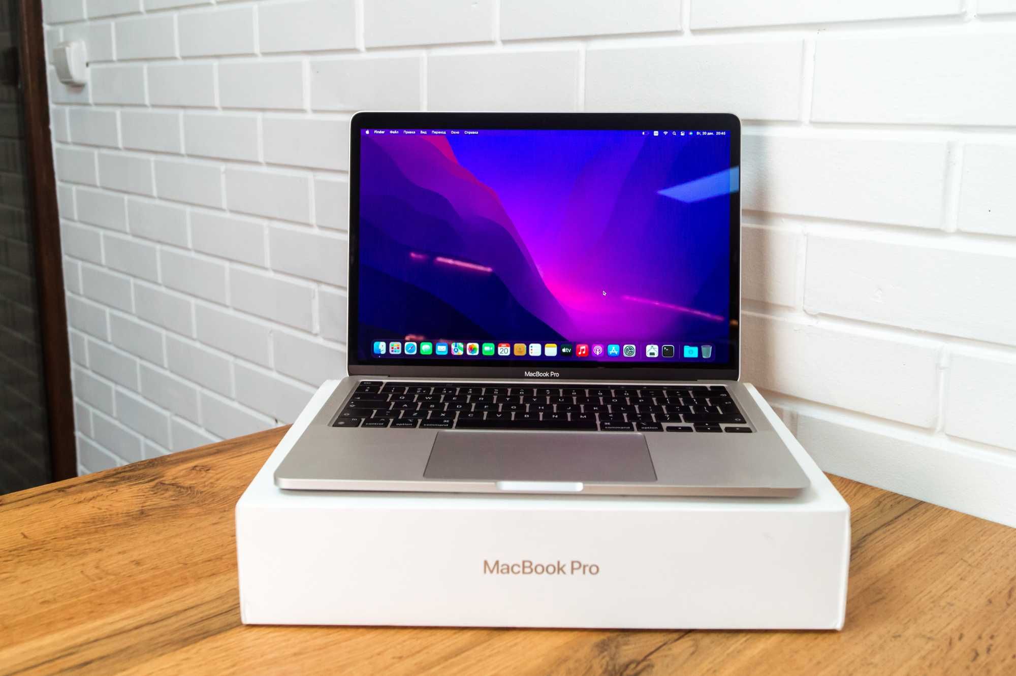Macbook Pro 13| M1| 8/256ГБ|Гарантия | Магазин Red Geek