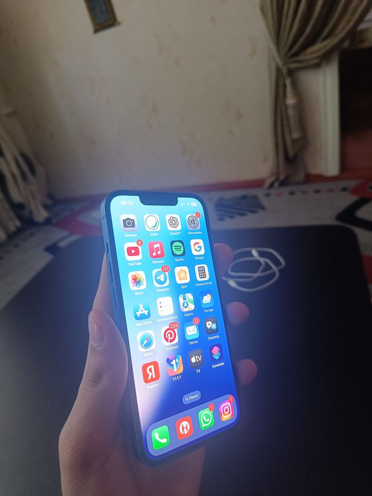 iPhone 13 blue 98% емкость в идеальном состоянии
