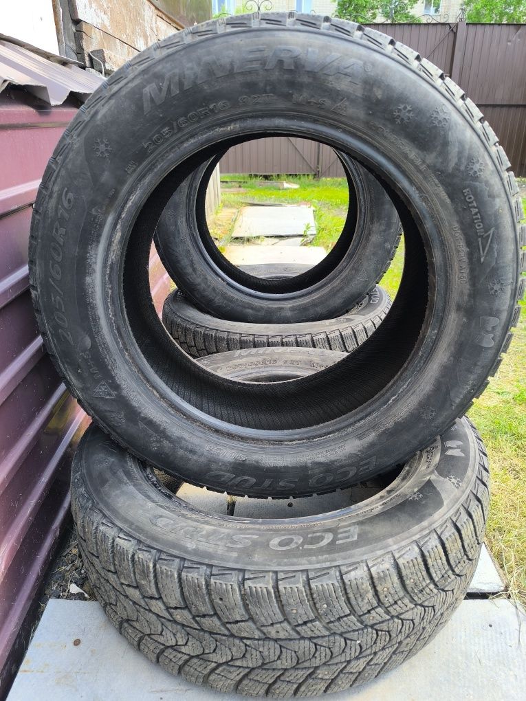 Зимняя резина б/у 205/60 R16  (шипы + липучка)