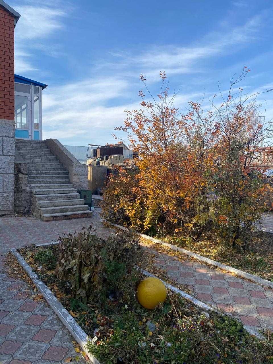 Продается 5 комн коттедж в районе детской больницы
