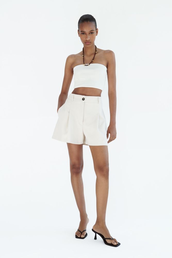 Шорты Zara с этикеткой