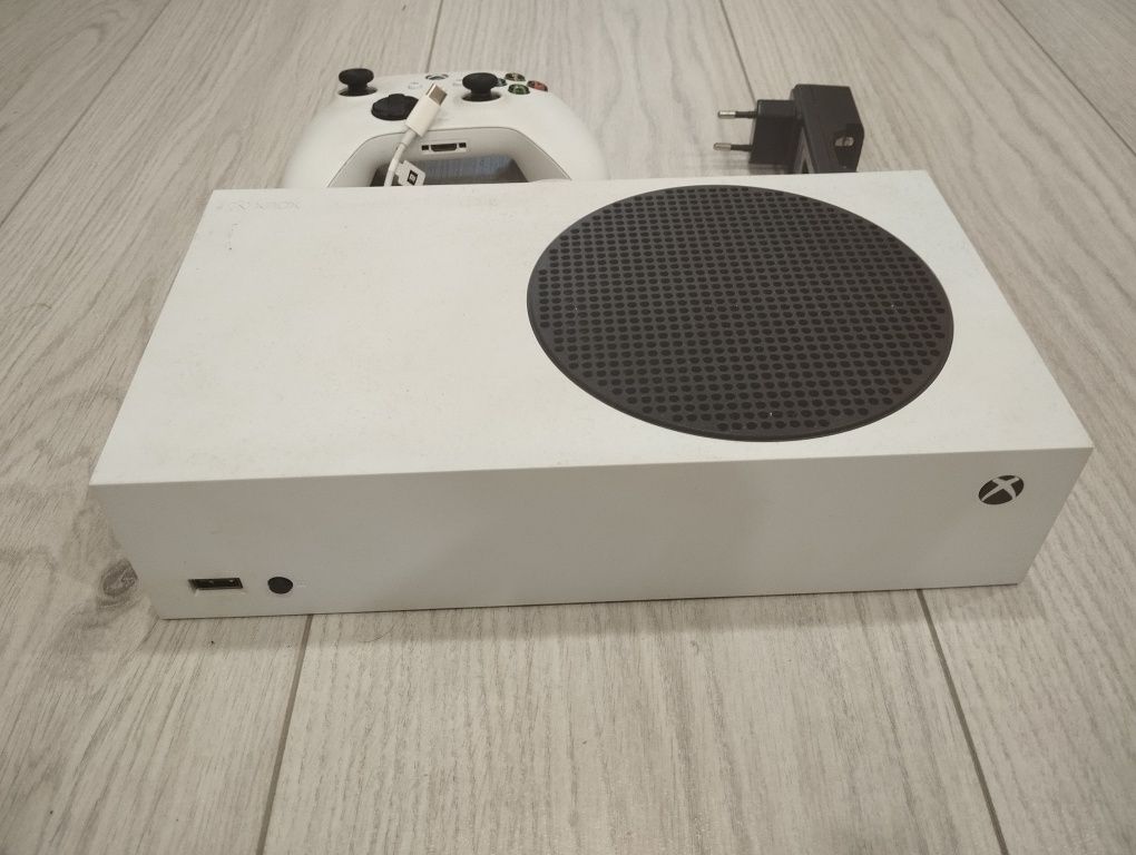 Продам Xbox series s икс бокс
