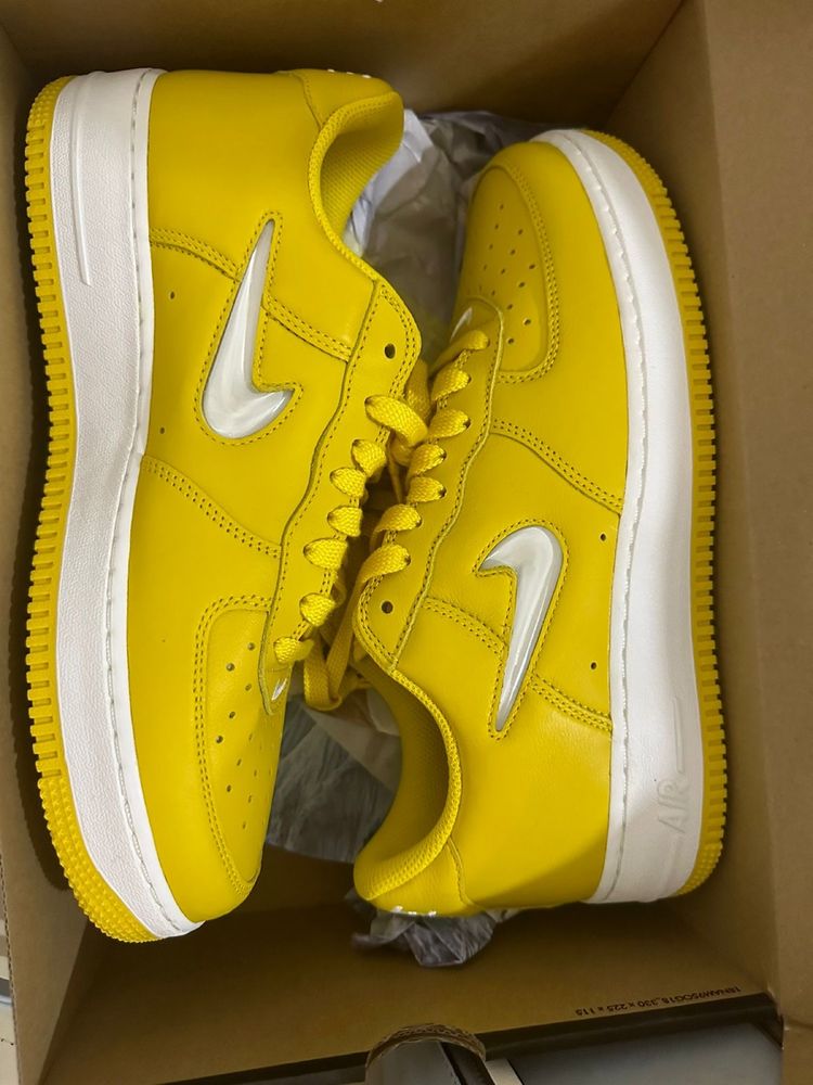 Кроссовки Nike Air Force 1 yellow, кожа 100%, 42,5 р-р, оригинал