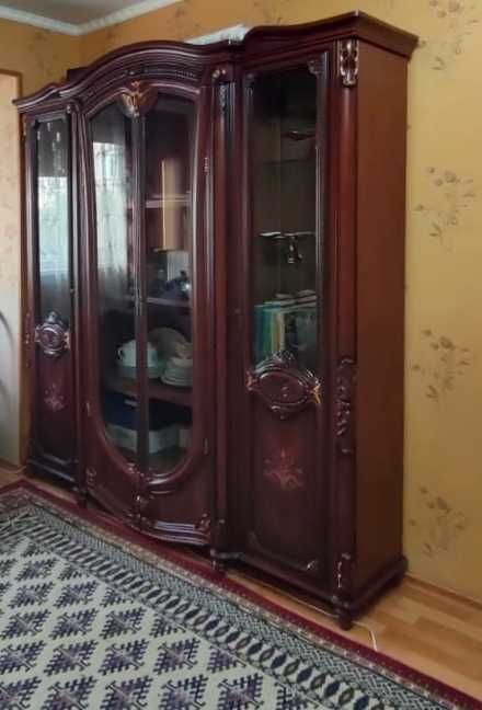 Гарнитура Сервант и Комод
