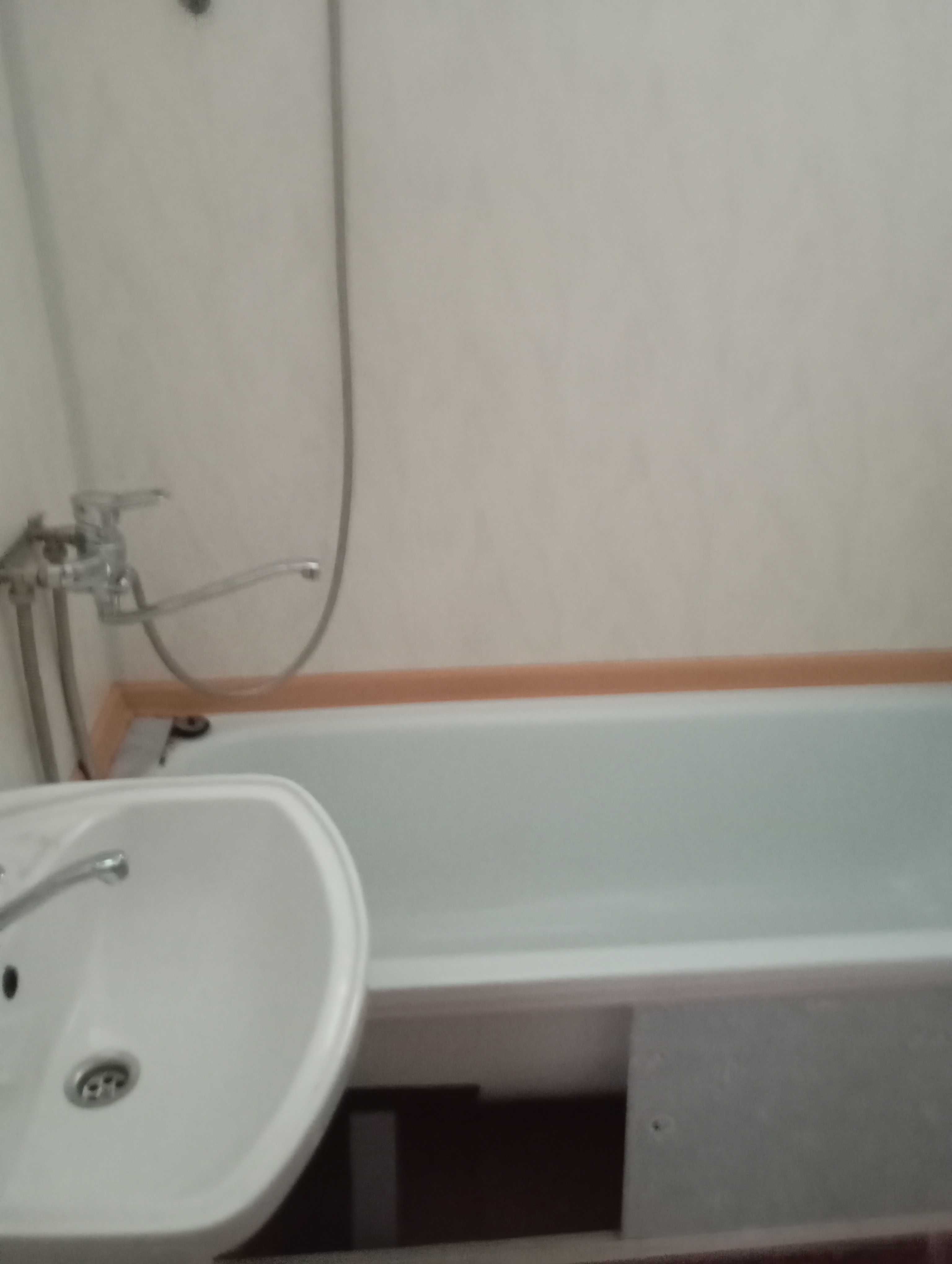 Продам 3 комнатную квартиру в центре