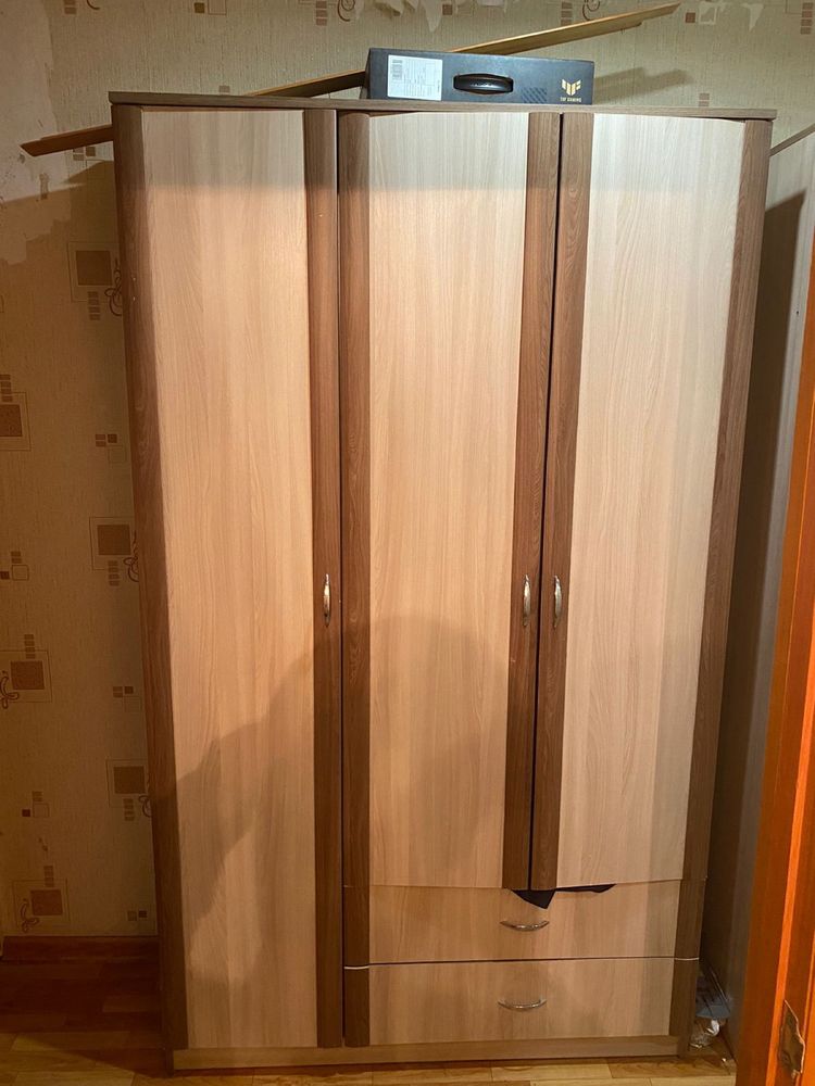 Продам шкаф