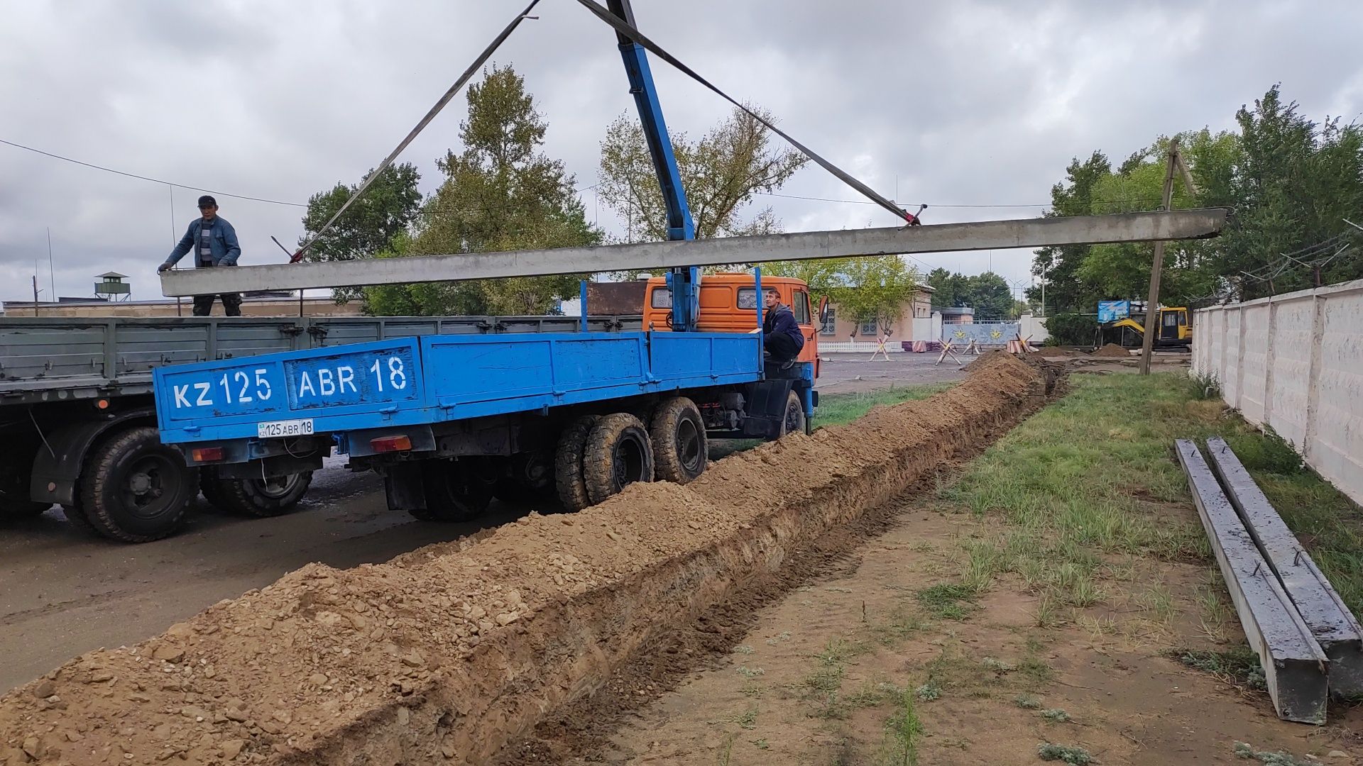 Продам или сдам в Аренду манипуляторов 2 шт