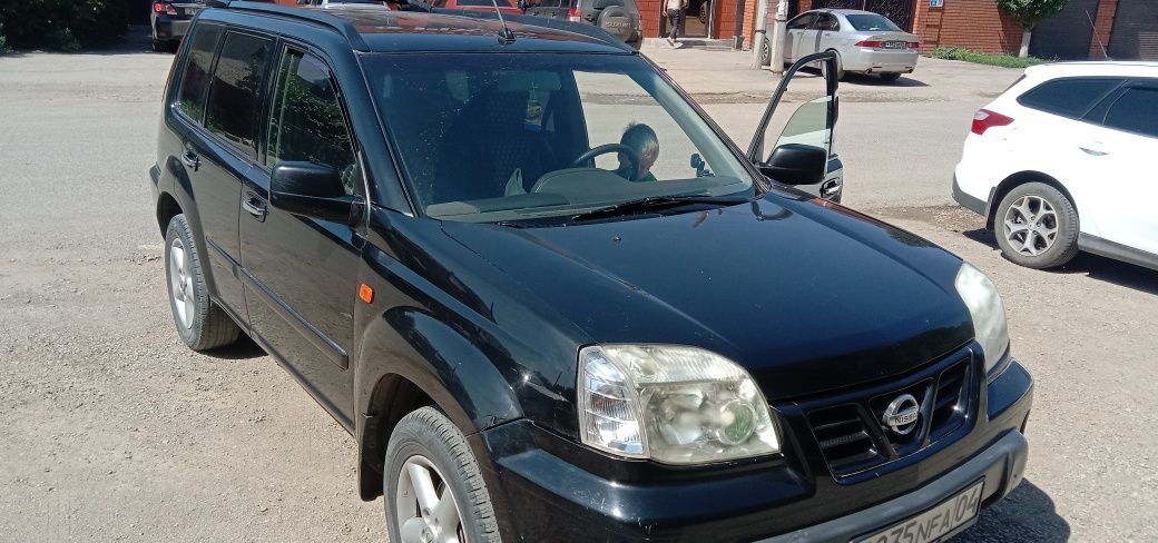 Продам Nissan x-trail t30 2002 год газ бензин