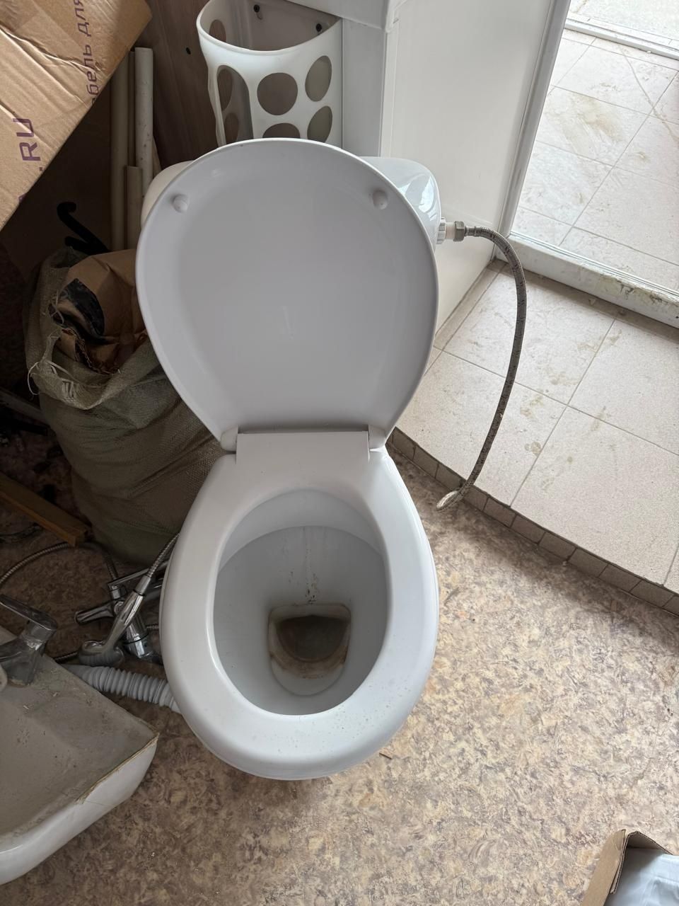 Продам Унитаз б/у