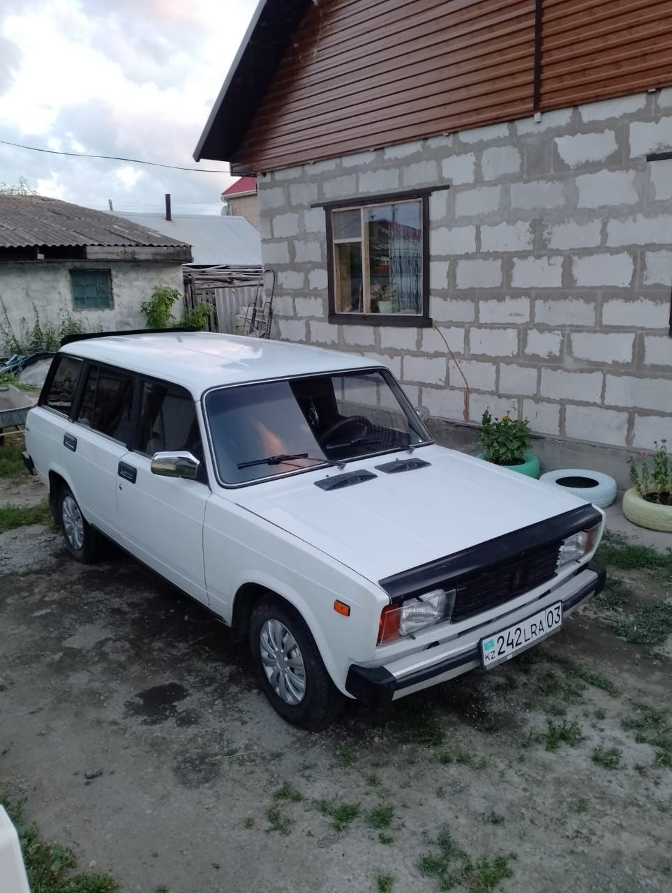 Автомобиль Ваз 2104