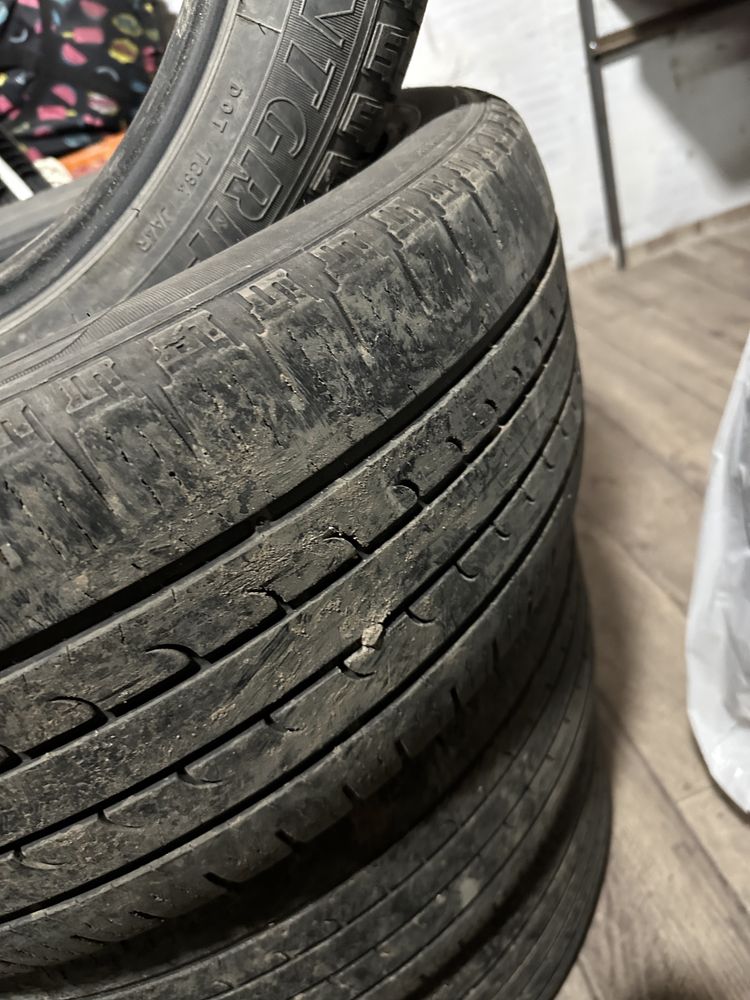 Goodyear 235/50/19