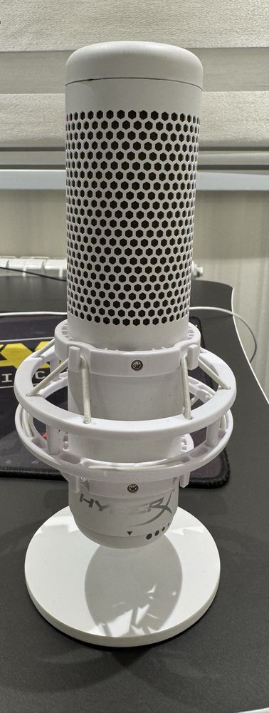 Микрофон Quadcast s