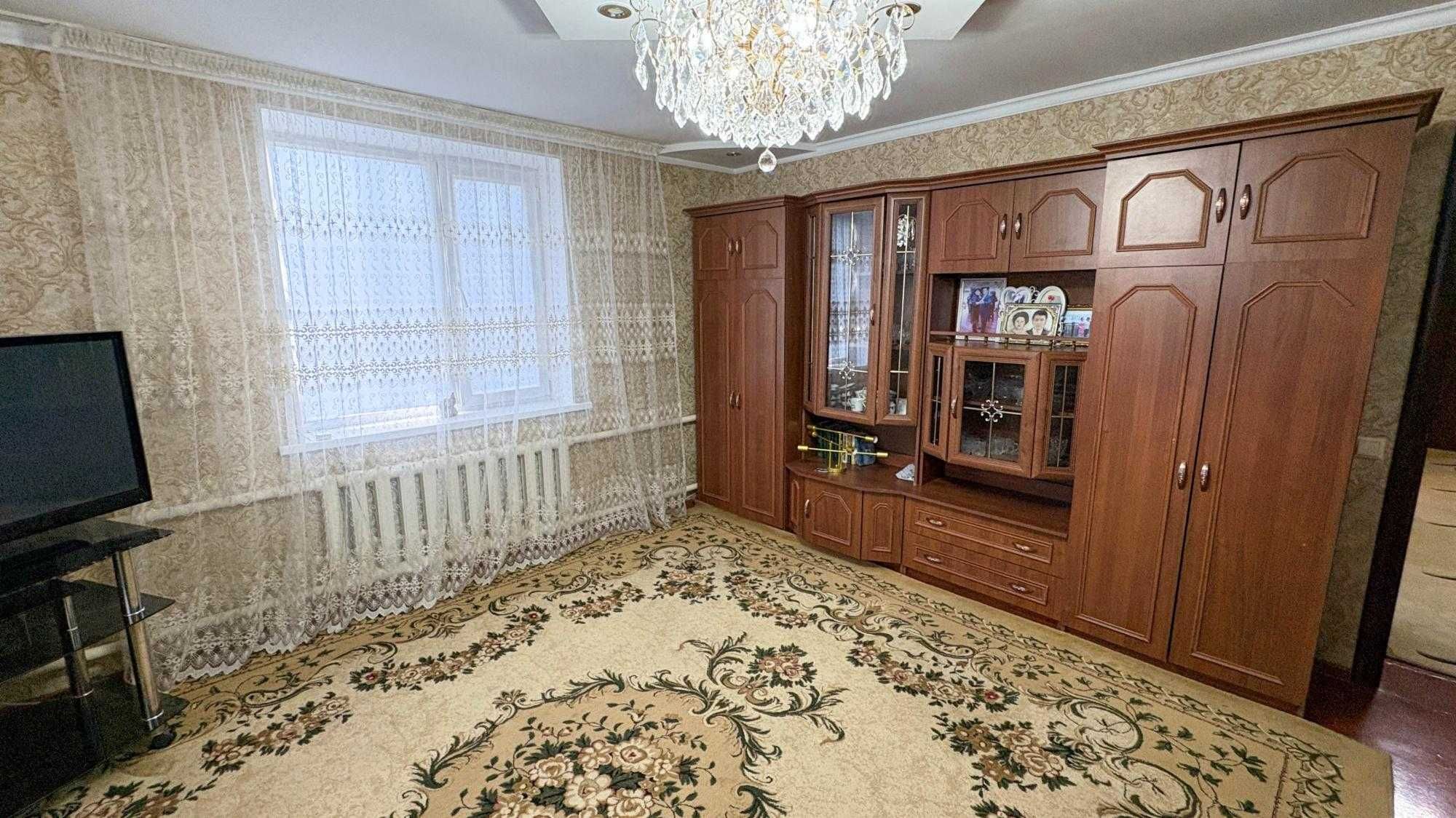Продам дом в районе рынка Ольга Империя