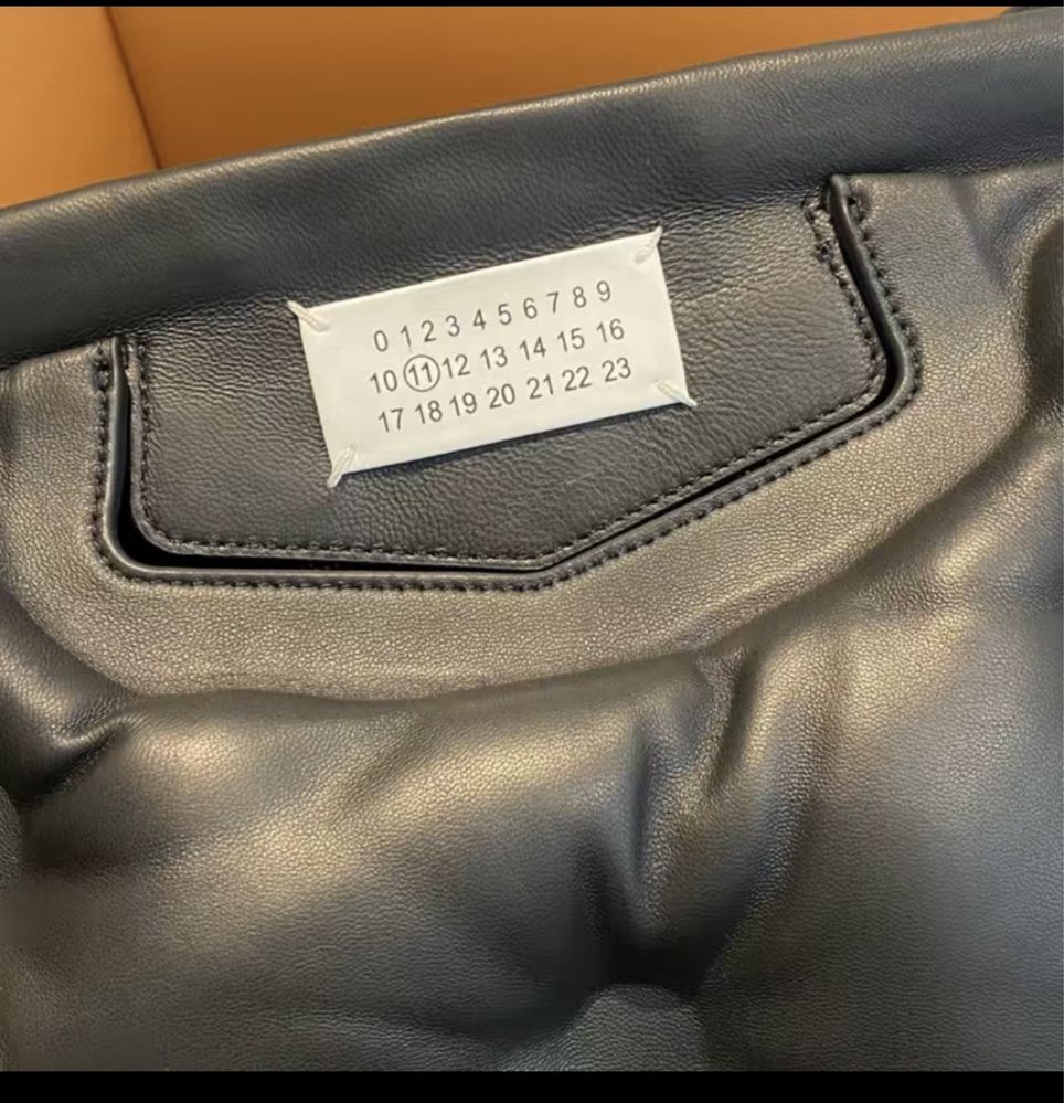 Продам сумку дутыш Maison Margiela!