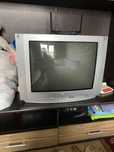 Теревизор LG 72 см