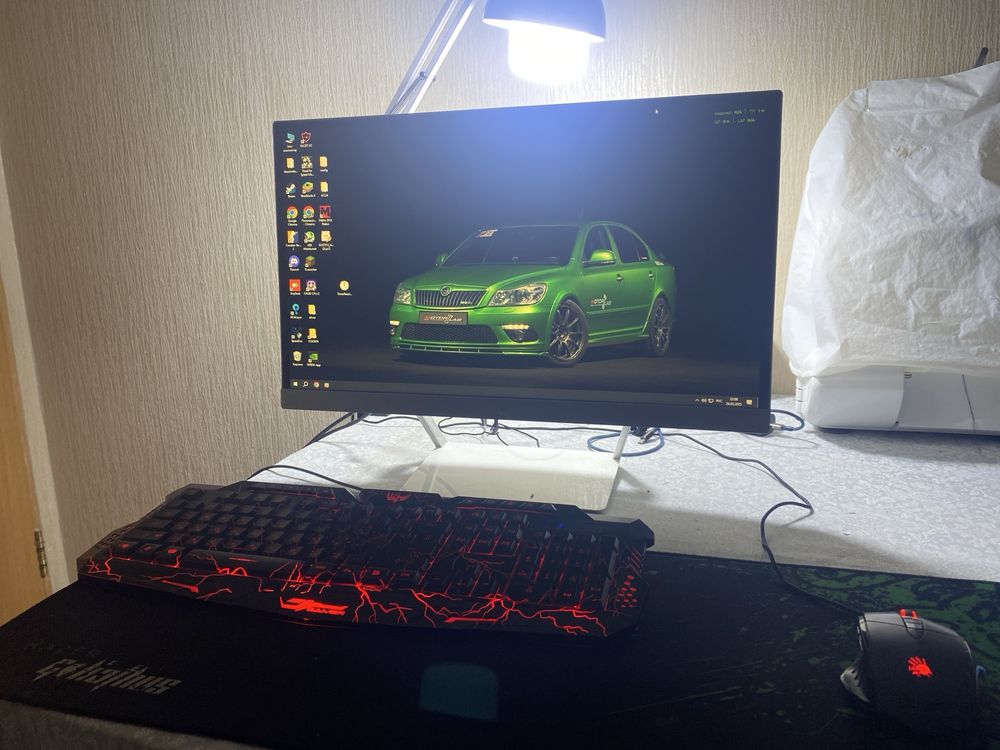 В продаже игровой компьютер