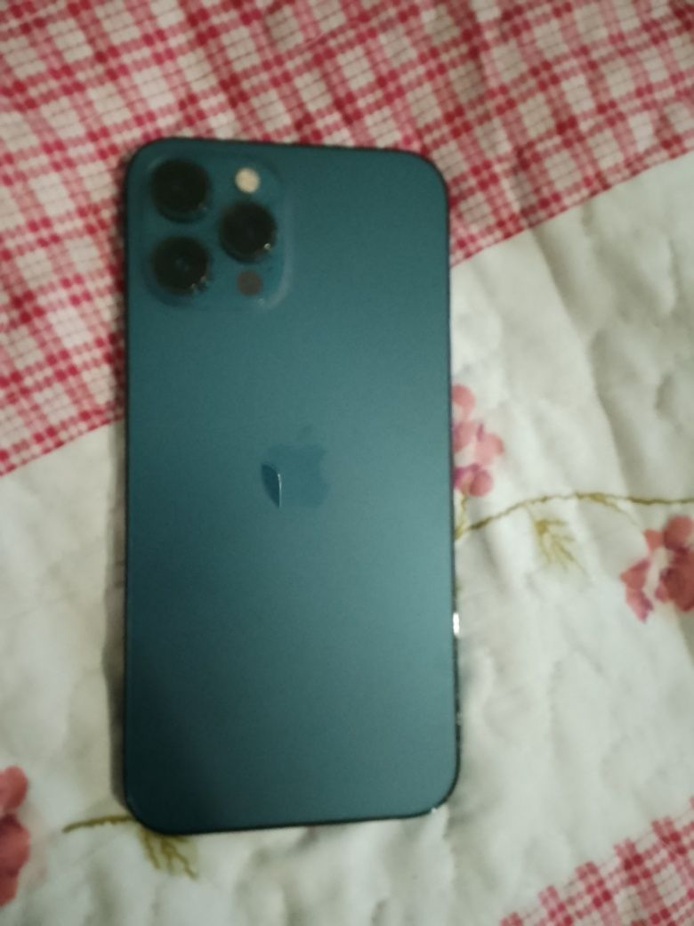 Продам iphone 12 pro max 259g
