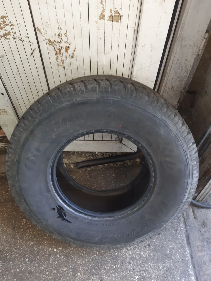 Шины на делику R15LT , 31×10.5 , 109S
